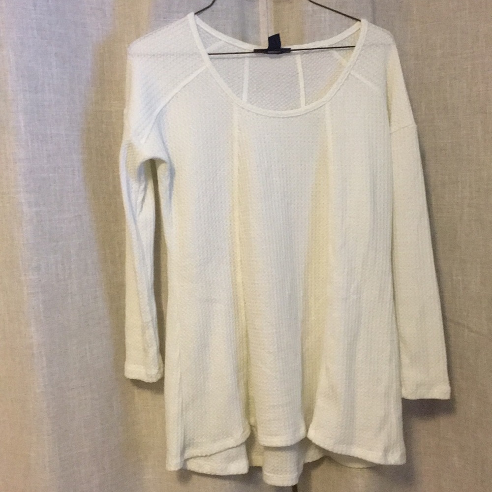 A Pea In The Pod Maternity Shirt